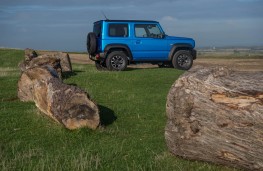 Suzuki Jimny, side static 2
